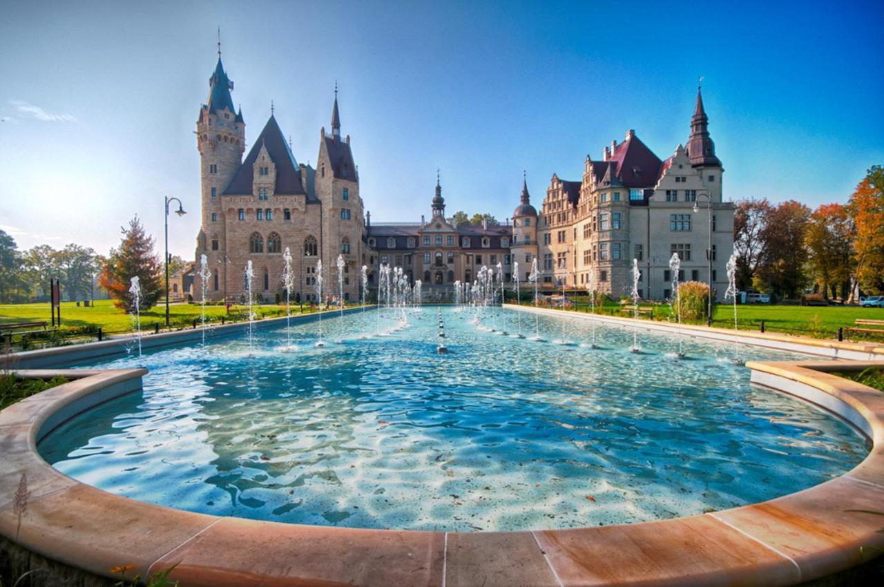 Moszna Zamek Hotel Exterior photo